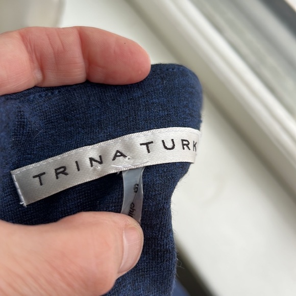 Trina Turk Size 6 Sheath Jersey Empire Waist Red Embroidered Daisy Sleeve - Picture 15 of 16